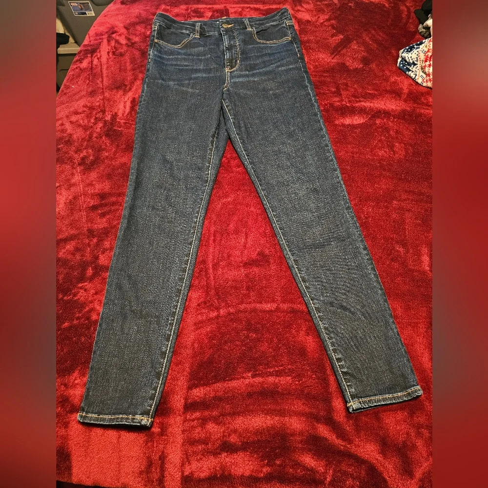 American Eagle Classic Blue Women's Next Level Stretch Jeans